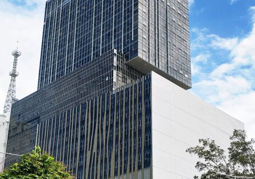 LCC - LATITUDE CORPORATE CENTER